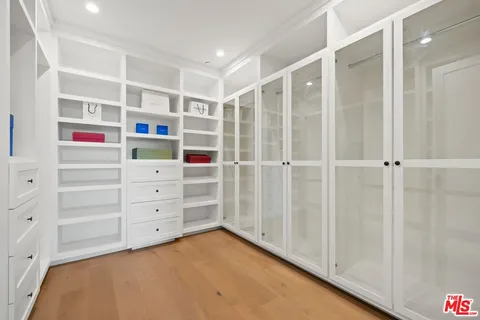 $3,595,000 | 15125 Valley Vista Boulevard, Sherman Oaks, CA 91403