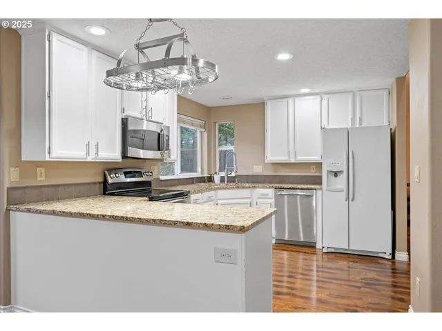 $489,900 | 1351 Northeast Greenway Drive, Gresham, OR 97030