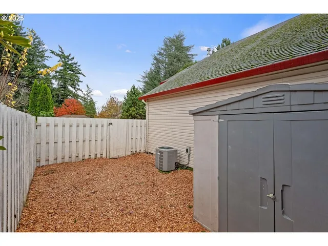 $489,900 | 1351 Northeast Greenway Drive, Gresham, OR 97030
