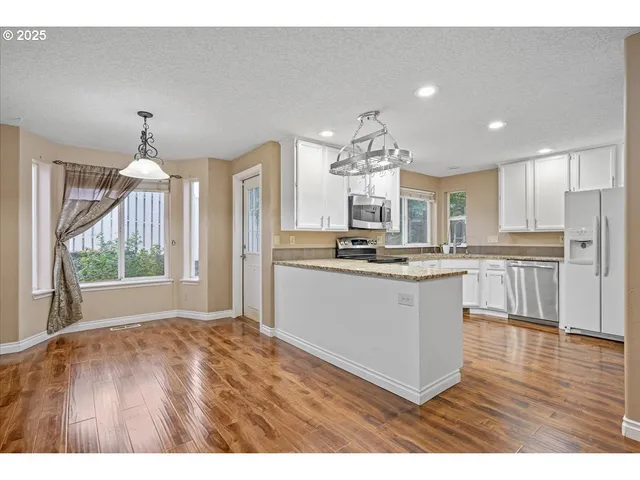 $489,900 | 1351 Northeast Greenway Drive, Gresham, OR 97030