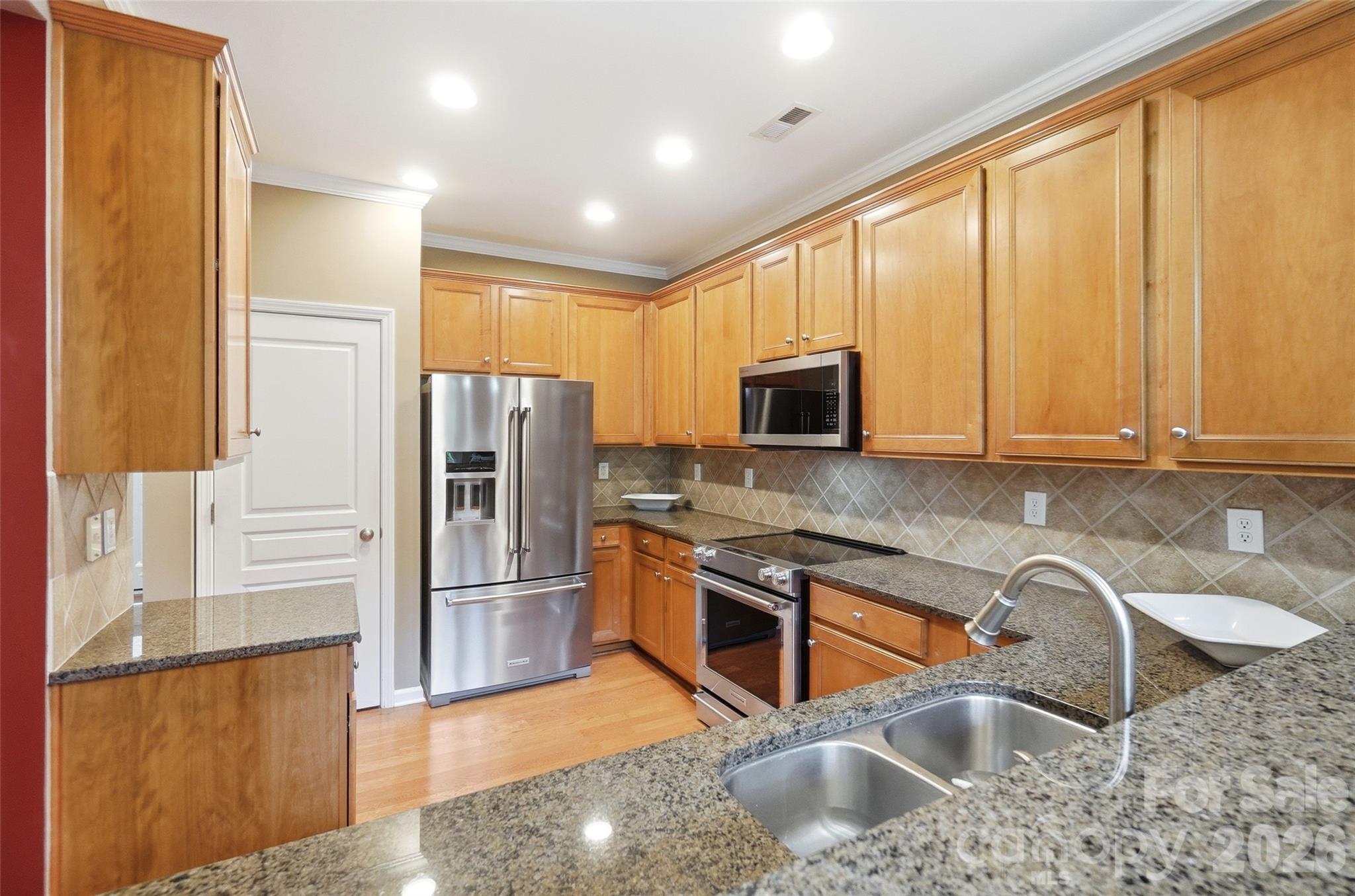2084 Calloway Pines Drive Tega Cay, SC 29708 - Photo 7 of 48