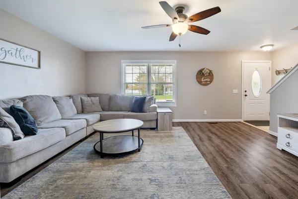 $234,900 | 1142 Beauchamp Avenue, Manteno, IL 60950