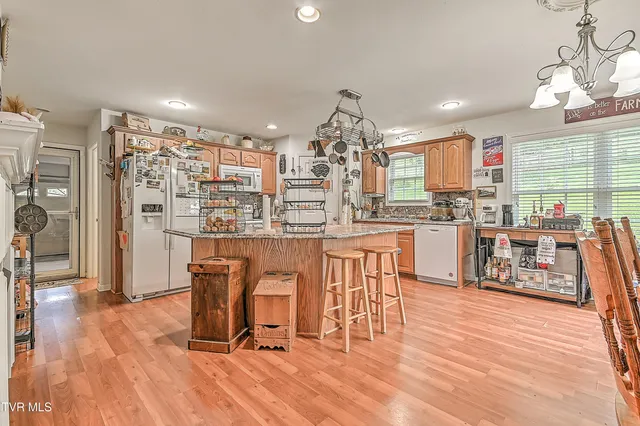 $500,000 | 1495 Fishpond Road, Chuckey, TN 37641