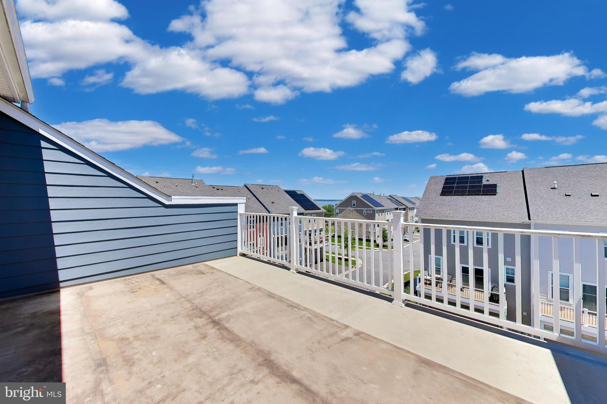 17751 Kingfisher Isle Road Dumfries, VA 22026 - Photo 25 of 38 Roof top deck off Loft