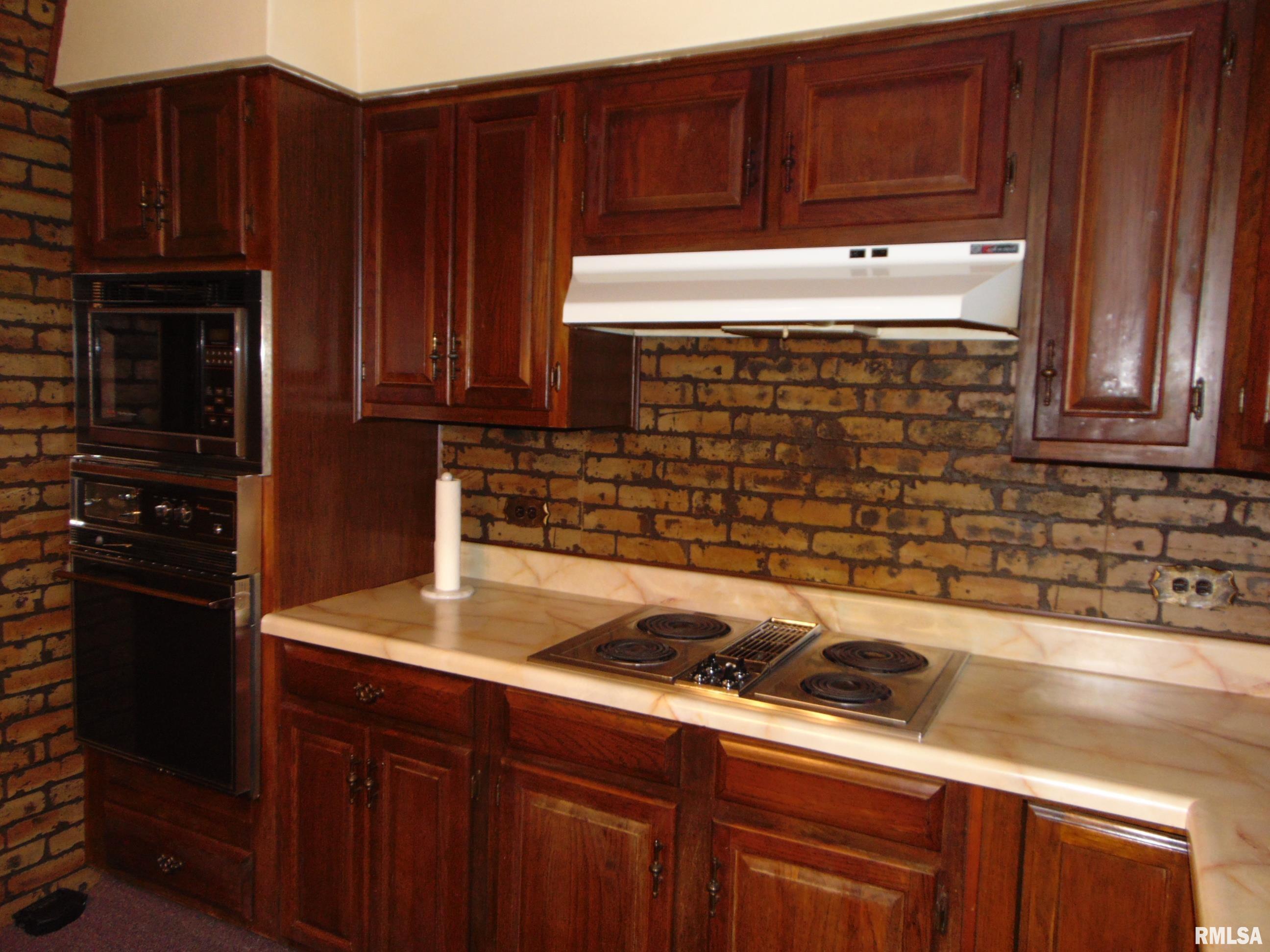 609 Washington Avenue Dowell, IL 62927 - Photo 9 of 10