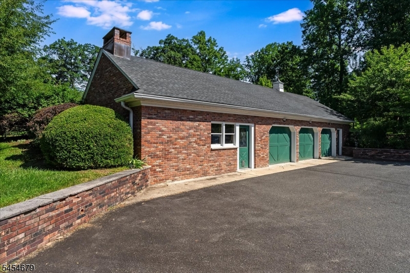 123 Lake Road Far Hills, NJ 07931 - Photo 26 of 28 Gallery Image 26