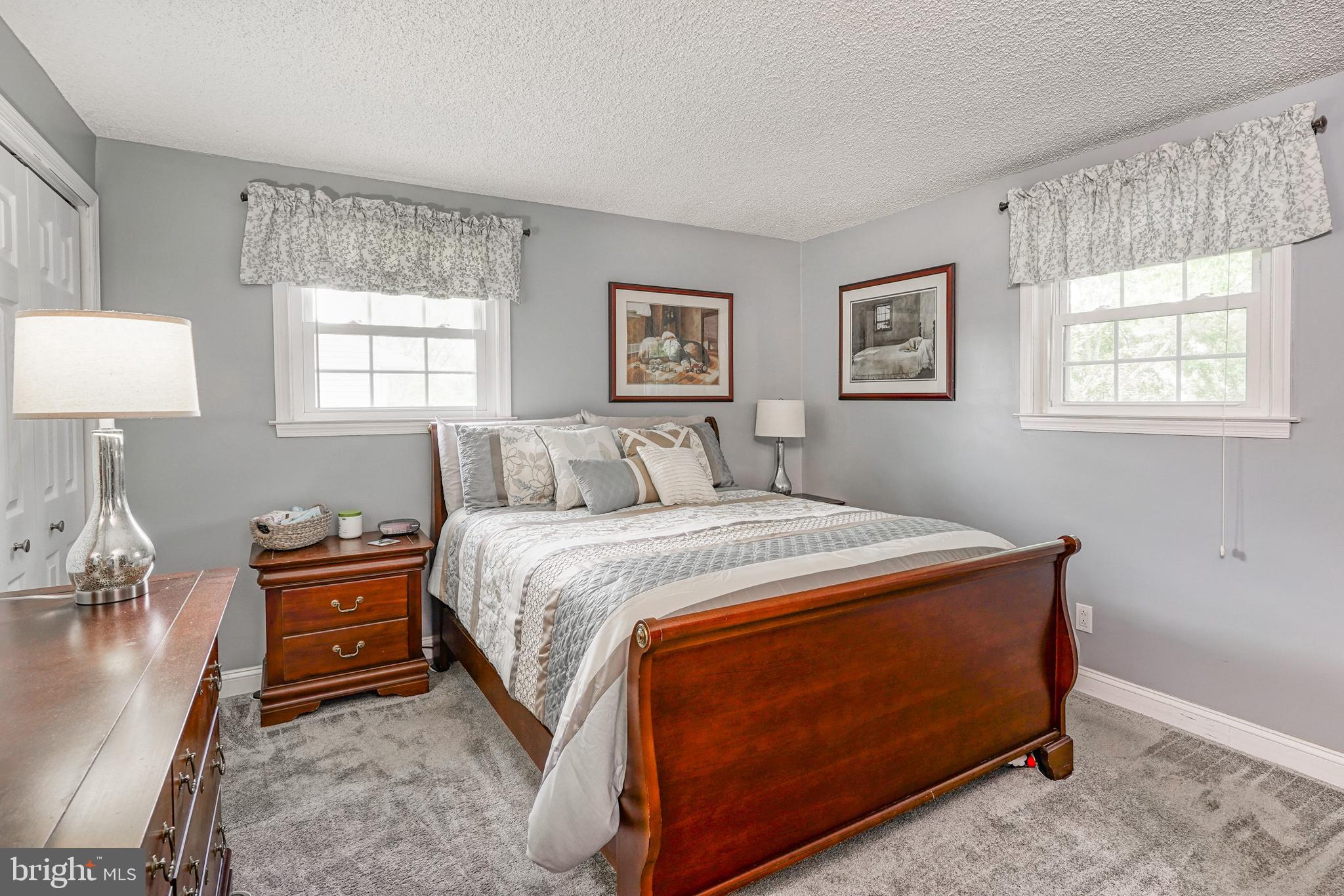 20 Knoll Road Stratford, NJ 08084 - Photo 40 of 47 Master bedroom w/en suite