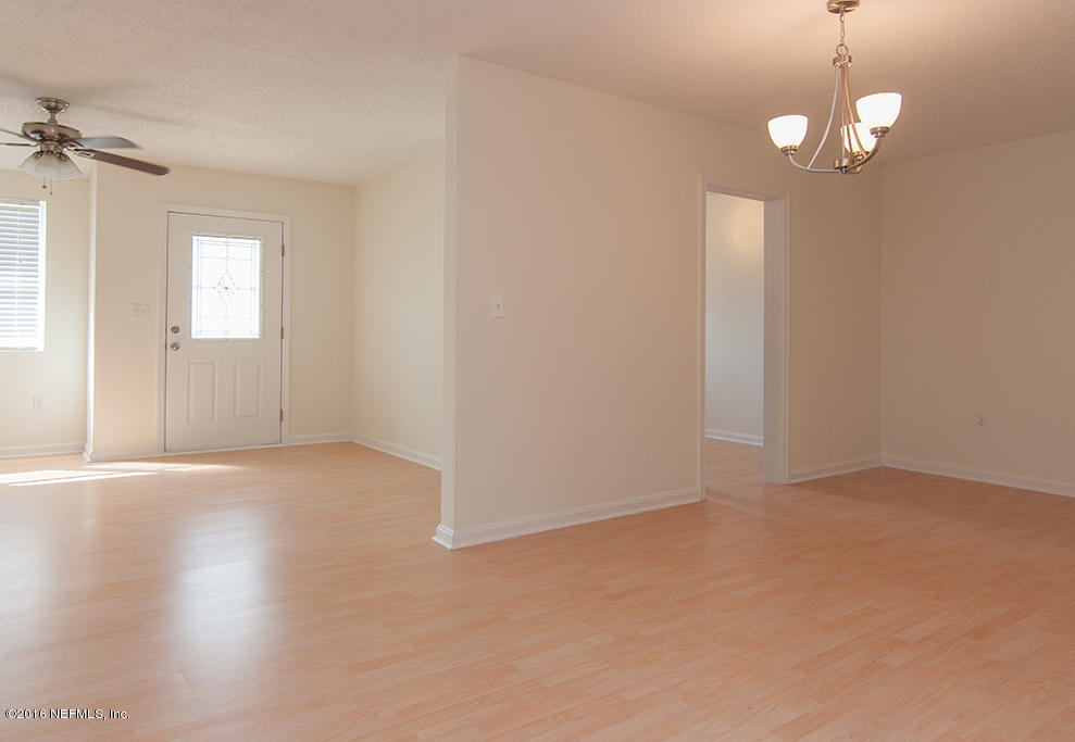 551 Bay Ridge Road Jacksonville, FL 32216 - Photo 8 of 13 8