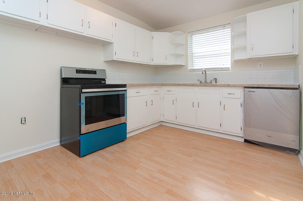 551 Bay Ridge Road Jacksonville, FL 32216 - Photo 10 of 13 10