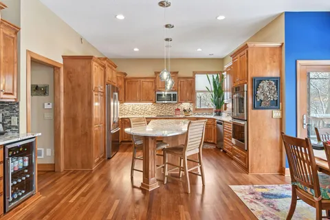 $875,000 | 2584 North Saunders Lake Drive, Minnetrista, MN 55364