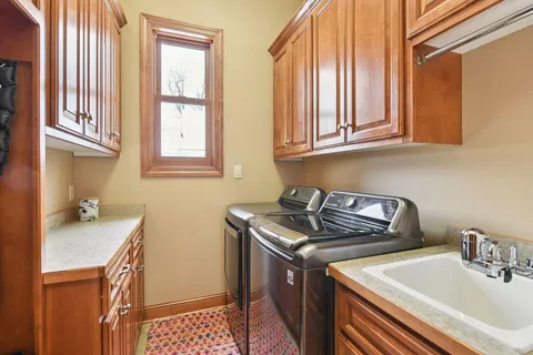 $875,000 | 2584 North Saunders Lake Drive, Minnetrista, MN 55364