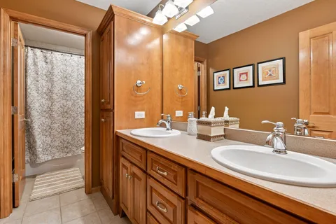 $875,000 | 2584 North Saunders Lake Drive, Minnetrista, MN 55364