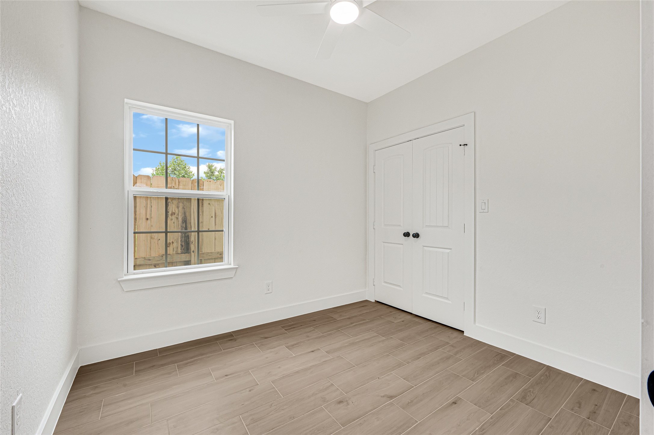 430 Rhode Island Street Houston, TX 77029 - Photo 10 of 29