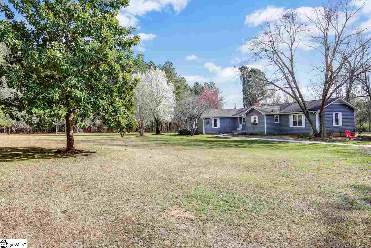 1209 Bens Creek Road Greer, SC 29651 - Photo 8 of 36 Gallery Image 8