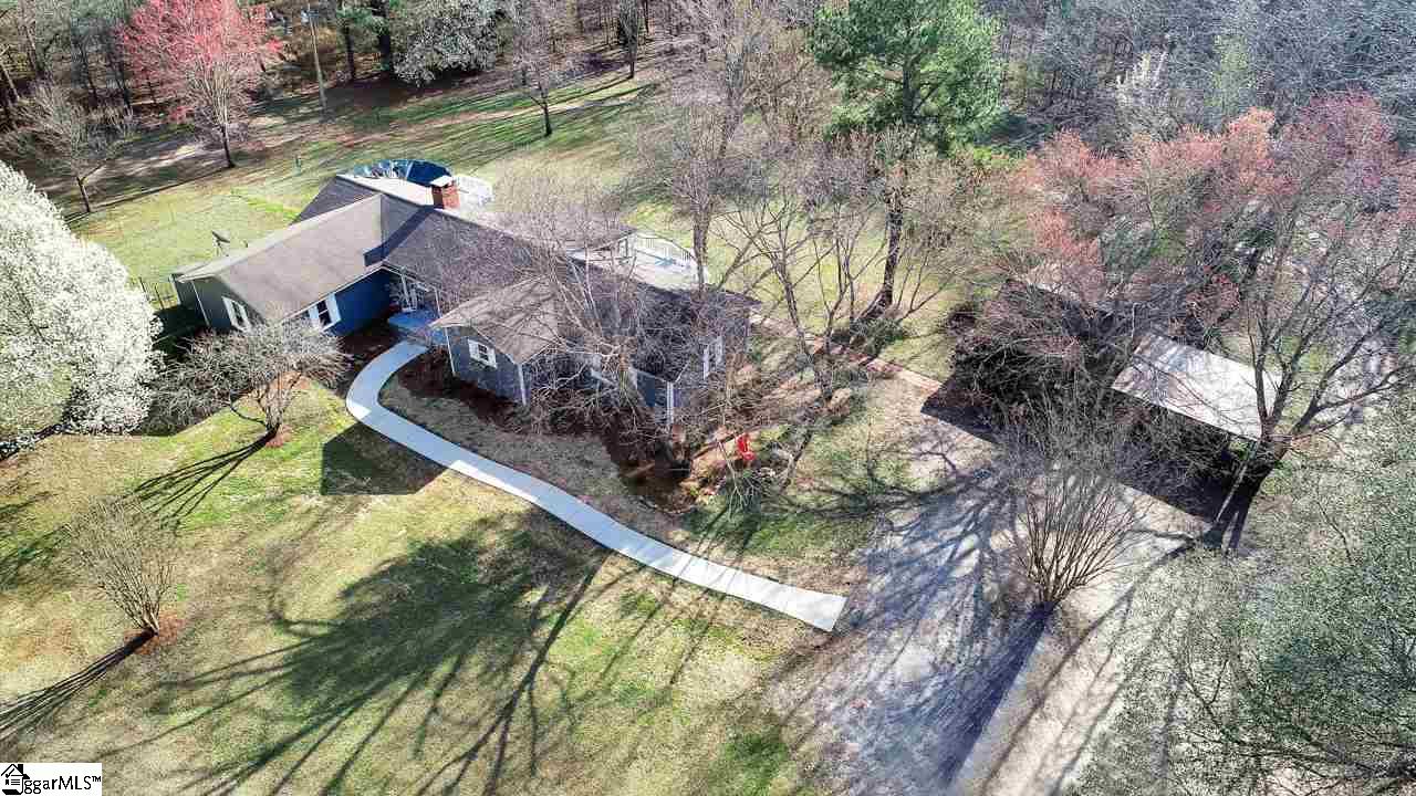1209 Bens Creek Road Greer, SC 29651 - Photo 9 of 36 Gallery Image 9