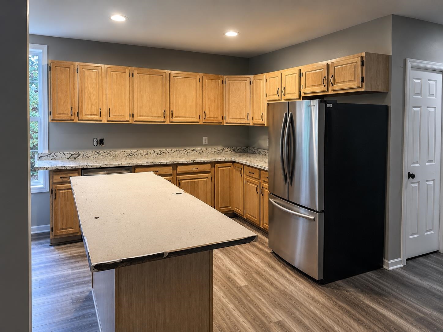 68 King Road Chichester, NH 03258 - Photo 4 of 39