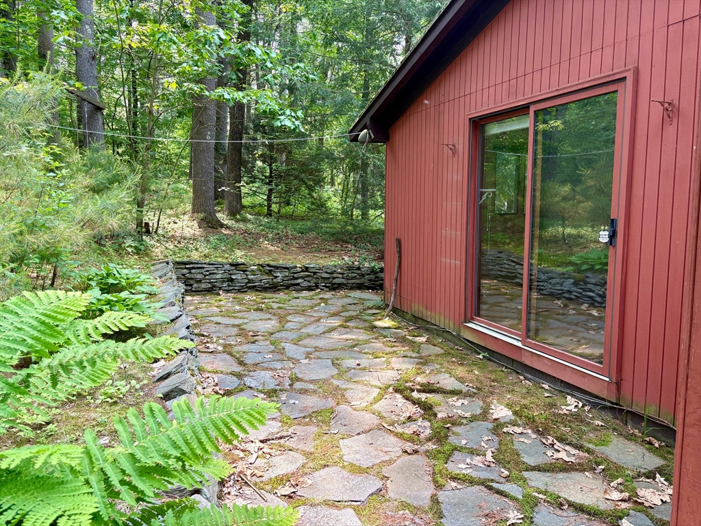 66 Stony Hill Road Amherst, MA 01002 - Photo 30 of 33 Gallery Image 30
