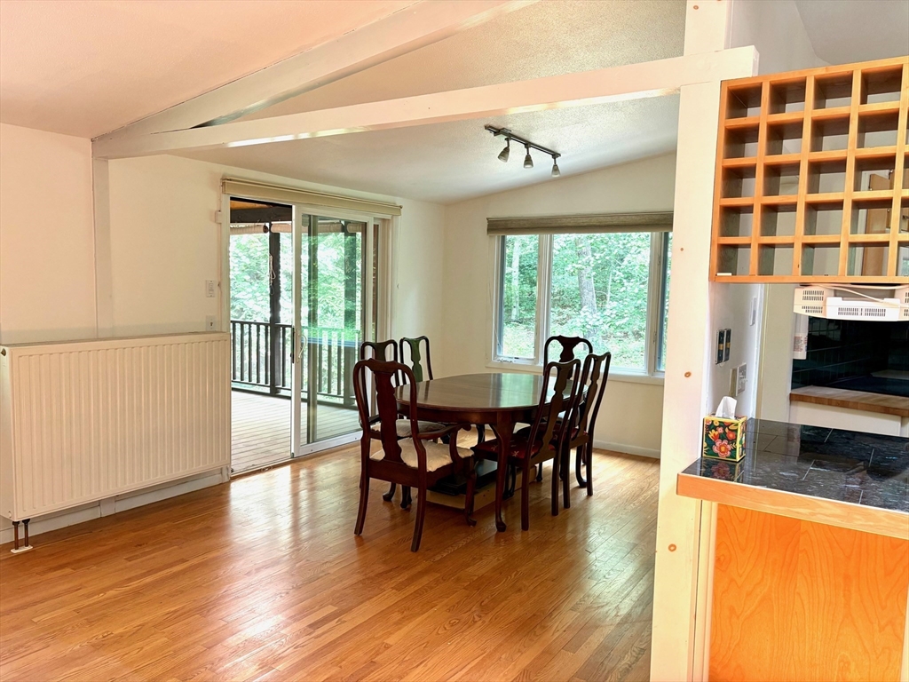 66 Stony Hill Road Amherst, MA 01002 - Photo 9 of 33 Gallery Image 9