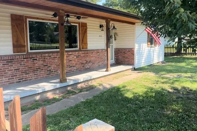 $220,000 | 208 East Stone Avenue, Leeton, MO 64761