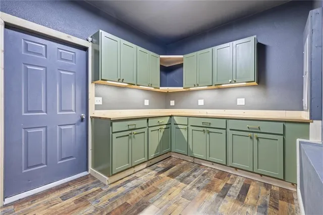 $220,000 | 208 East Stone Avenue, Leeton, MO 64761