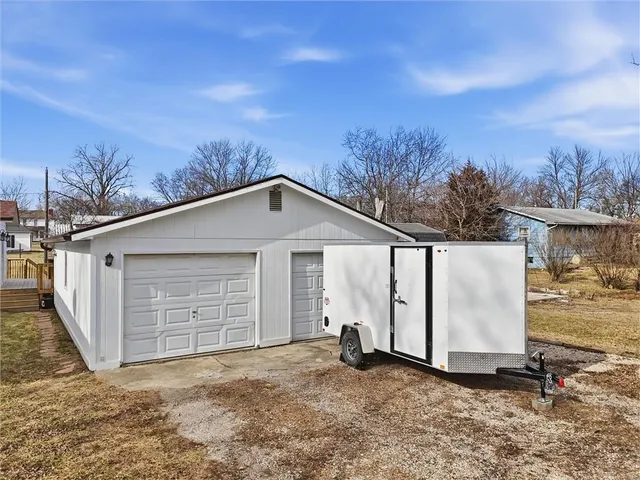 $220,000 | 208 East Stone Avenue, Leeton, MO 64761