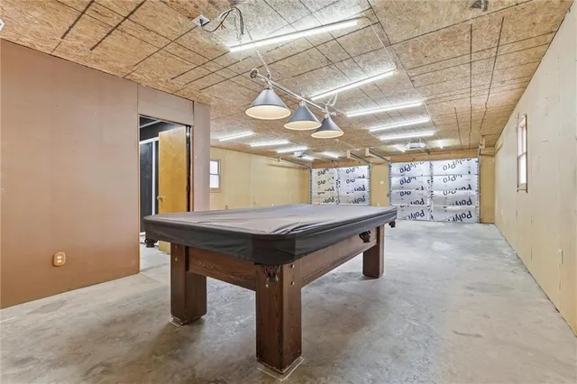 $220,000 | 208 East Stone Avenue, Leeton, MO 64761