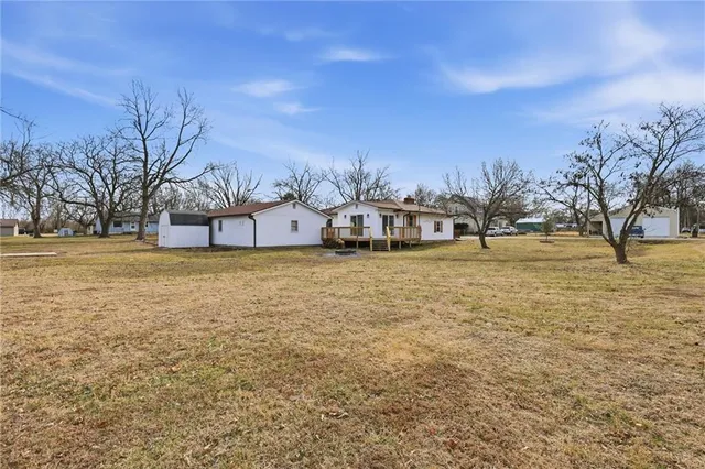 $220,000 | 208 East Stone Avenue, Leeton, MO 64761