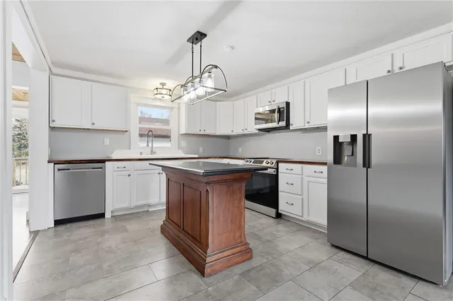 $220,000 | 208 East Stone Avenue, Leeton, MO 64761