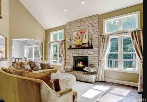 $1,250,000 | 21562 Golden Maple Court, South Bend, IN 46628