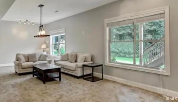 $1,250,000 | 21562 Golden Maple Court, South Bend, IN 46628