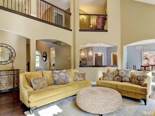 $1,250,000 | 21562 Golden Maple Court, South Bend, IN 46628