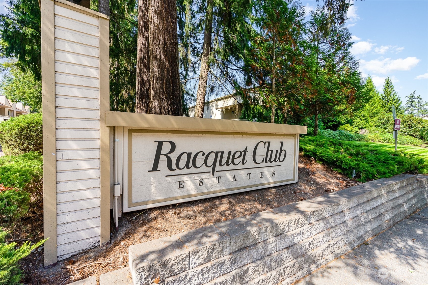 14717 Northeast 44th Street, Unit R3 Bellevue, WA 98007 - Photo 3 of 29 Gallery Image 3