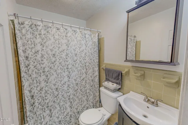 $230,000 | 54 Hillcrest Avenue, Roxboro, NC 27573