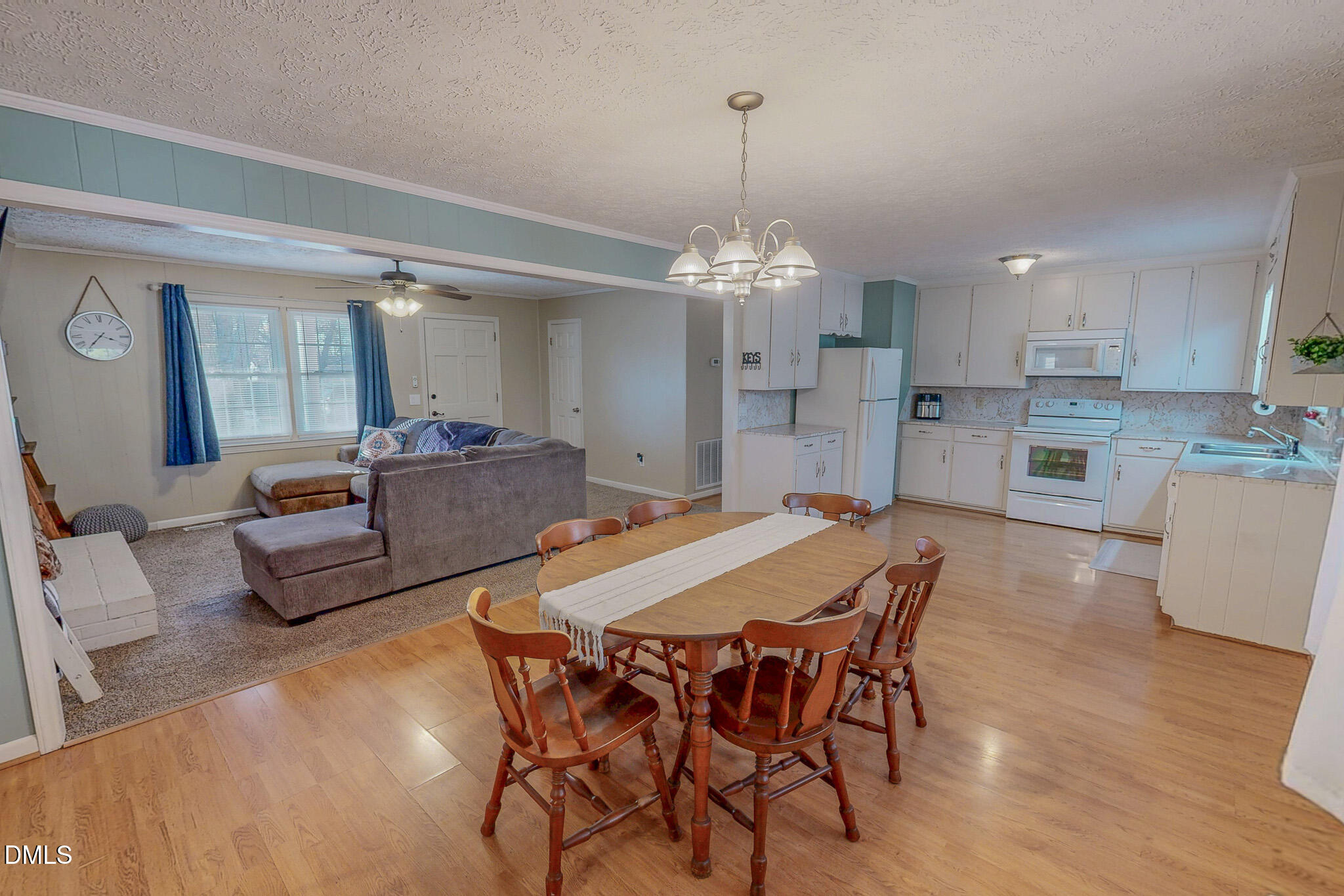 54 Hillcrest Avenue Roxboro, NC 27573 - Photo 4 of 30 4