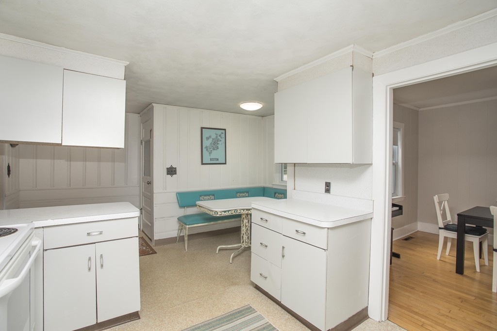 32 Sutcliffe Avenue Canton, MA 02021 - Photo 11 of 30