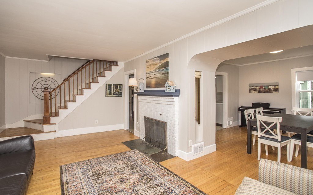 32 Sutcliffe Avenue Canton, MA 02021 - Photo 9 of 30