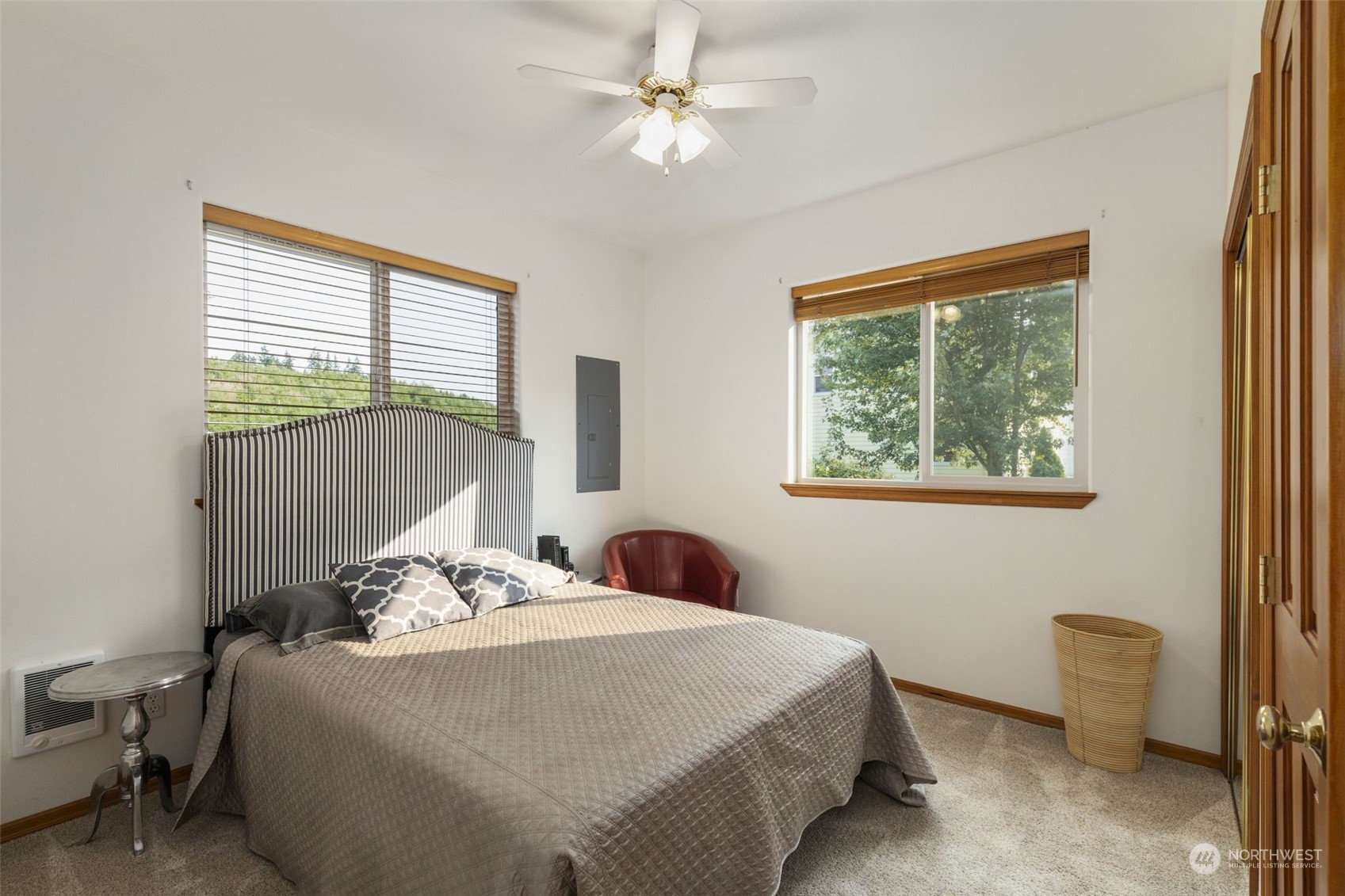 5225 Northeast Minder Road Poulsbo, WA 98370 - Photo 13 of 40 Gallery Image 13
