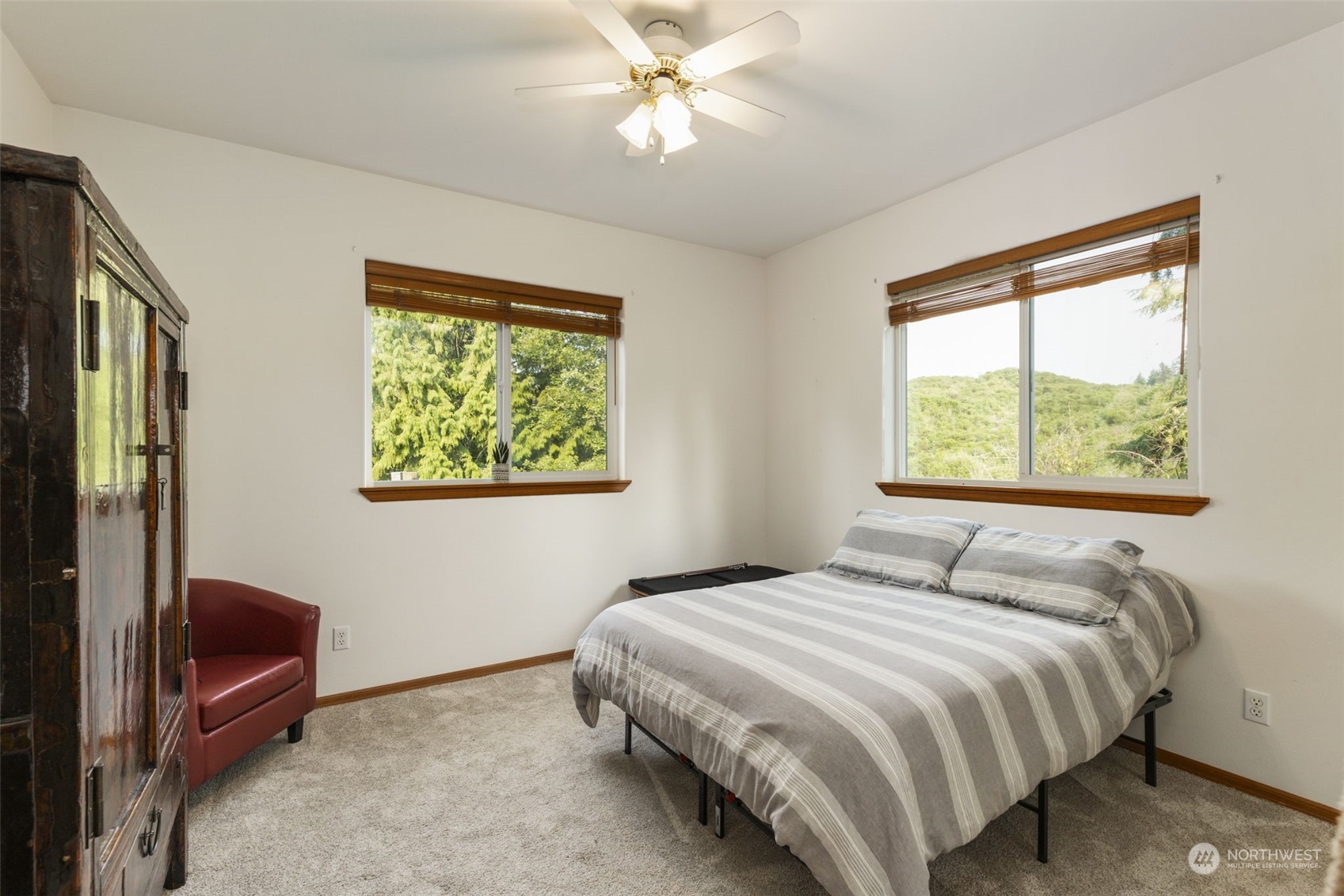 5225 Northeast Minder Road Poulsbo, WA 98370 - Photo 14 of 40 Gallery Image 14