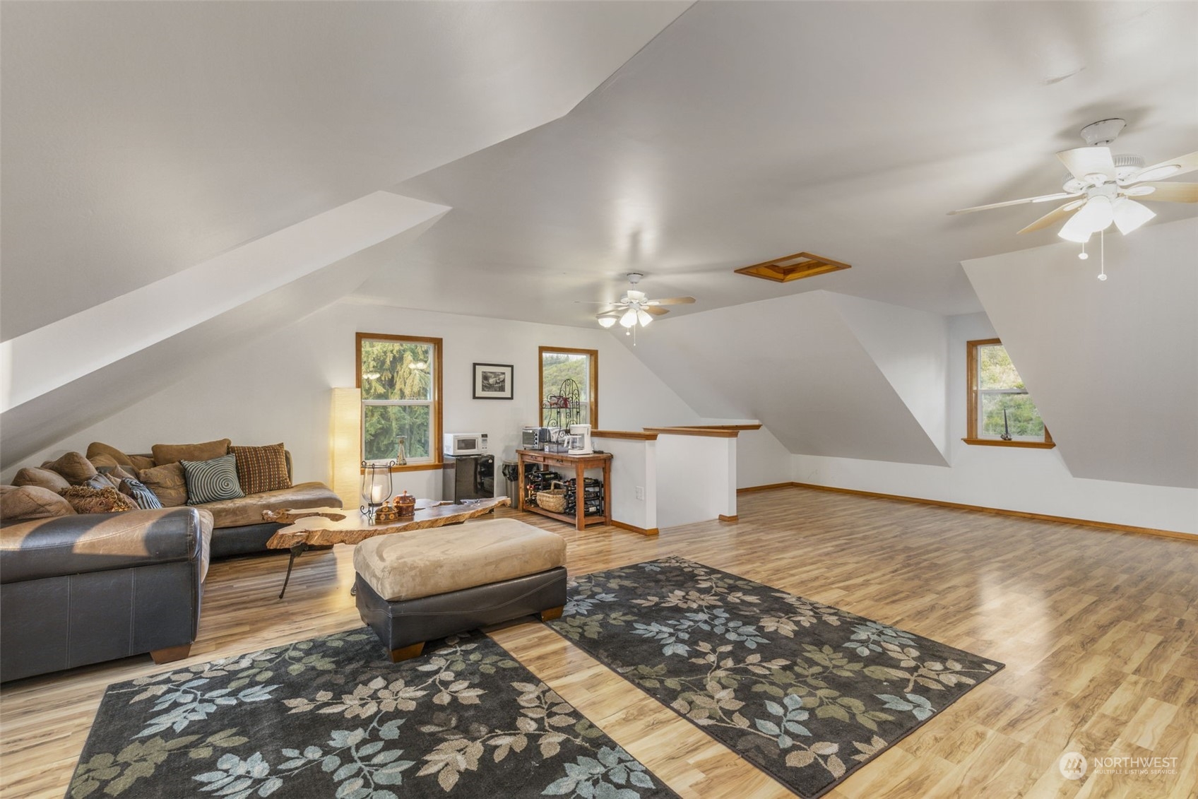 5225 Northeast Minder Road Poulsbo, WA 98370 - Photo 24 of 40 Gallery Image 24