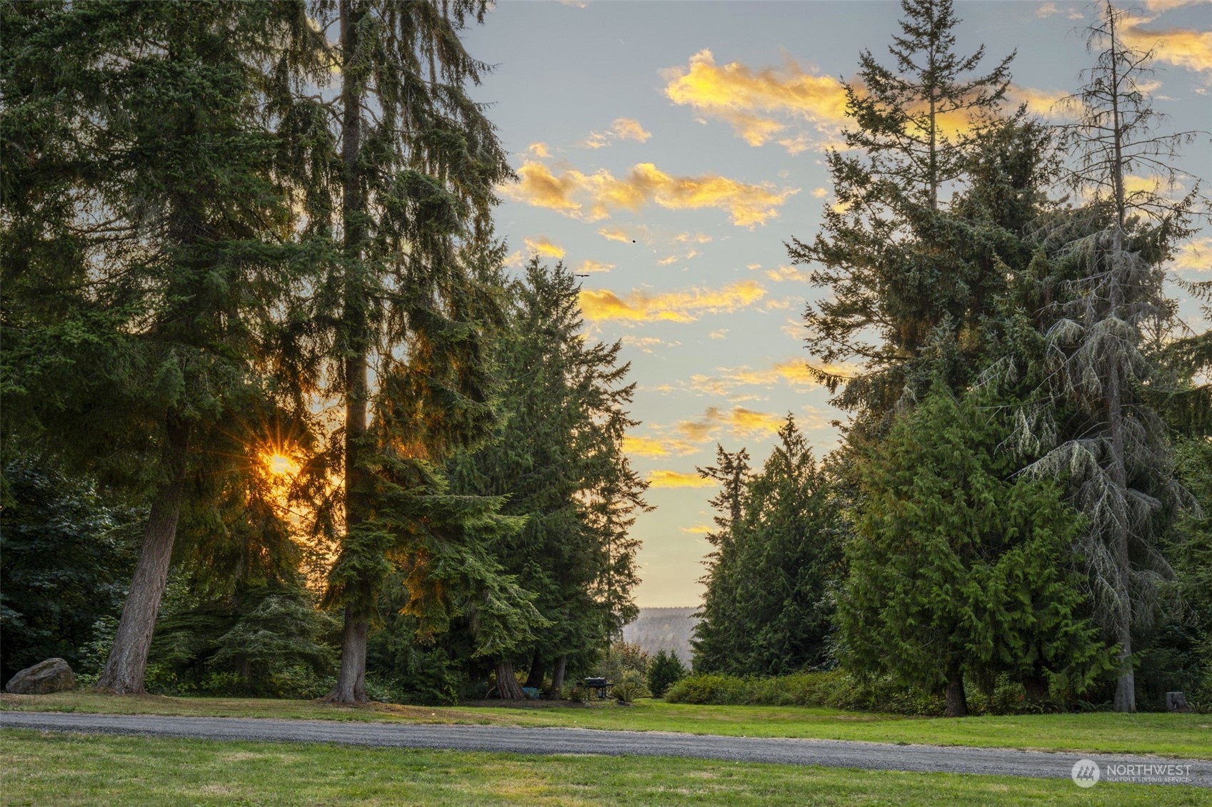 5225 Northeast Minder Road Poulsbo, WA 98370 - Photo 34 of 40 Gallery Image 34