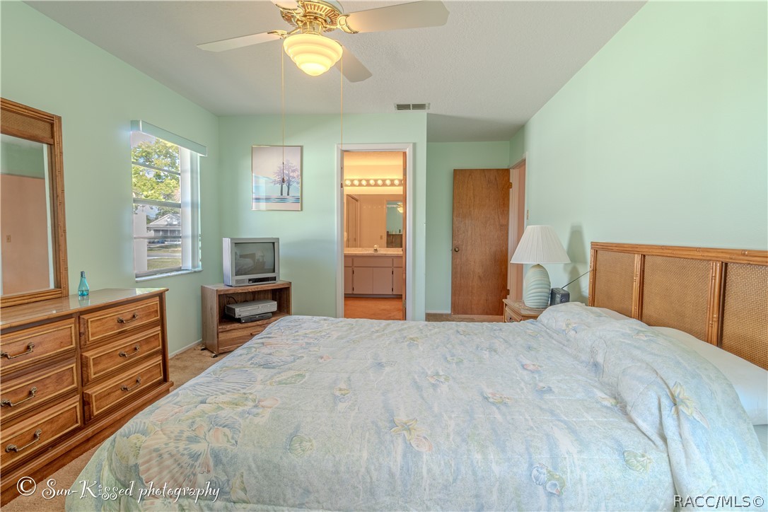 2508 Landover Boulevard Spring Hill, FL 34608 - Photo 18 of 37