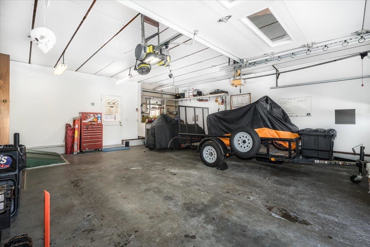 1100 Goffstown Road Manchester, NH 03102 - Photo 29 of 39 Gallery Image 29