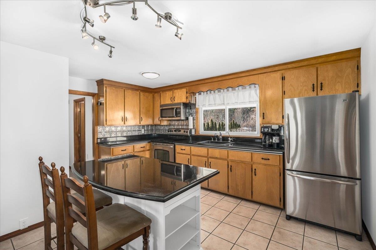 1100 Goffstown Road Manchester, NH 03102 - Photo 7 of 39 Gallery Image 7