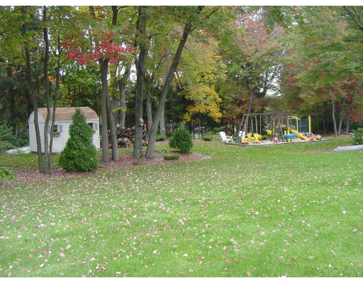 269 Simpson Road Marlborough, MA 01752 - Photo 5 of 7 Gallery Image 5