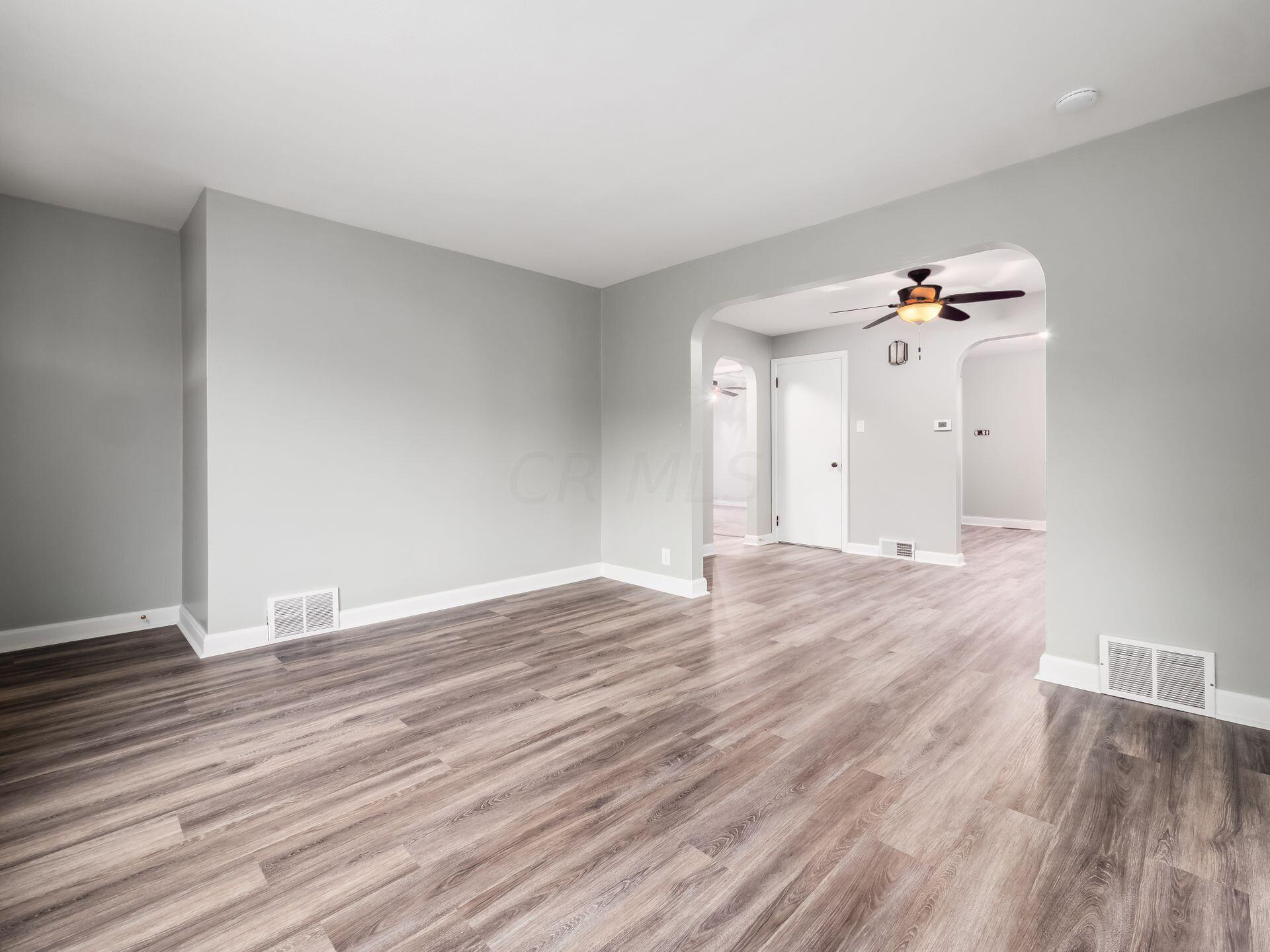 826 Sheridan Road Marion, OH 43302 - Photo 6 of 30 Dining Room