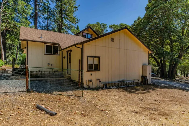 $334,000 | 24749 Buckhorn Ridge Road, Pioneer, CA 95666
