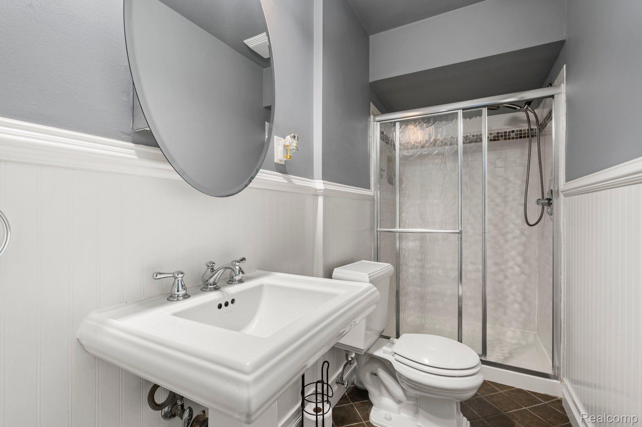 32365 Farmersville Road Farmington, MI 48334 - Photo 34 of 52 Gallery Image 34