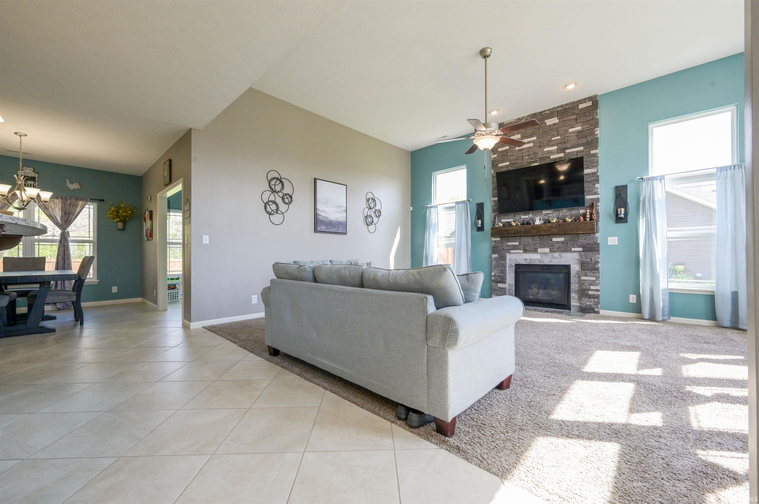 814 Bluegrass Trail Kokomo, IN 46901 - Photo 6 of 32