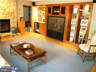 1017 Riverton Road Moorestown, NJ 08057 - Photo 5 of 12 Great Room