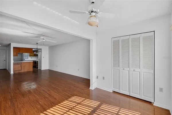 $225,000 | 110 North Tremain Street, Unit 105, Mount Dora, FL 32757